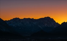 Zugspitze im letzten Abendlicht