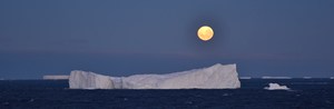 Vollmond über der Bellingshausensee