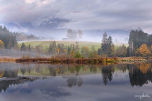 Herbstmorgen am See