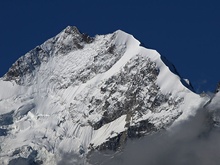 Piz Bernina im Morgenlicht